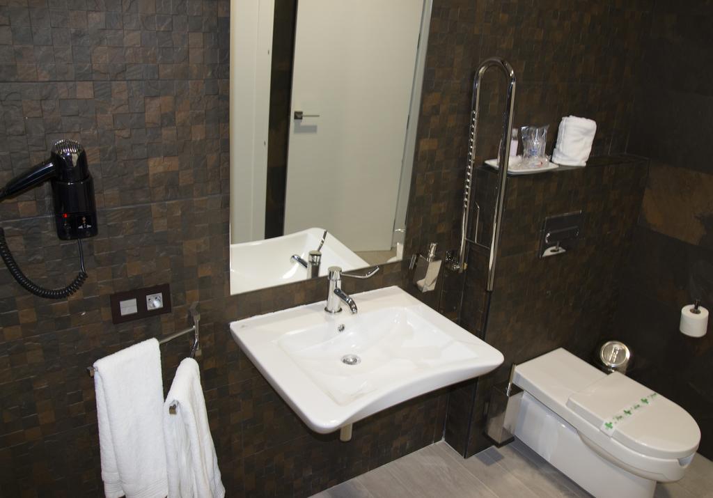 Hotel Barrio Nuevo Lebrija Extérieur photo